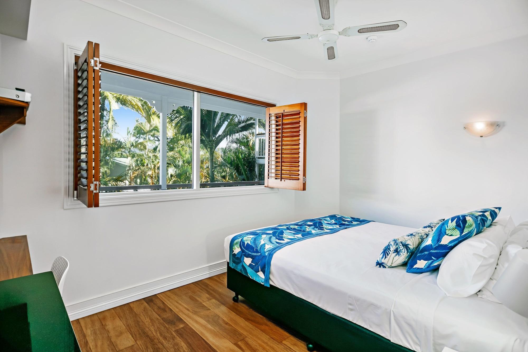 Mantra On The Inlet Hotel Port Douglas Exterior photo
